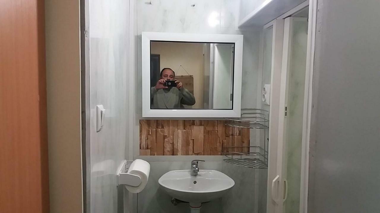 Нощувки Ботеви シュメン エクステリア 写真