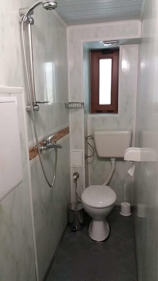 Нощувки Ботеви シュメン エクステリア 写真